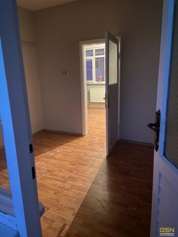 25-ÇAYIROVA YENİMAHALLE DE SATILIK BİNA